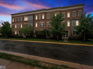 42275 Rhett Dr, Ashburn, VA 20148