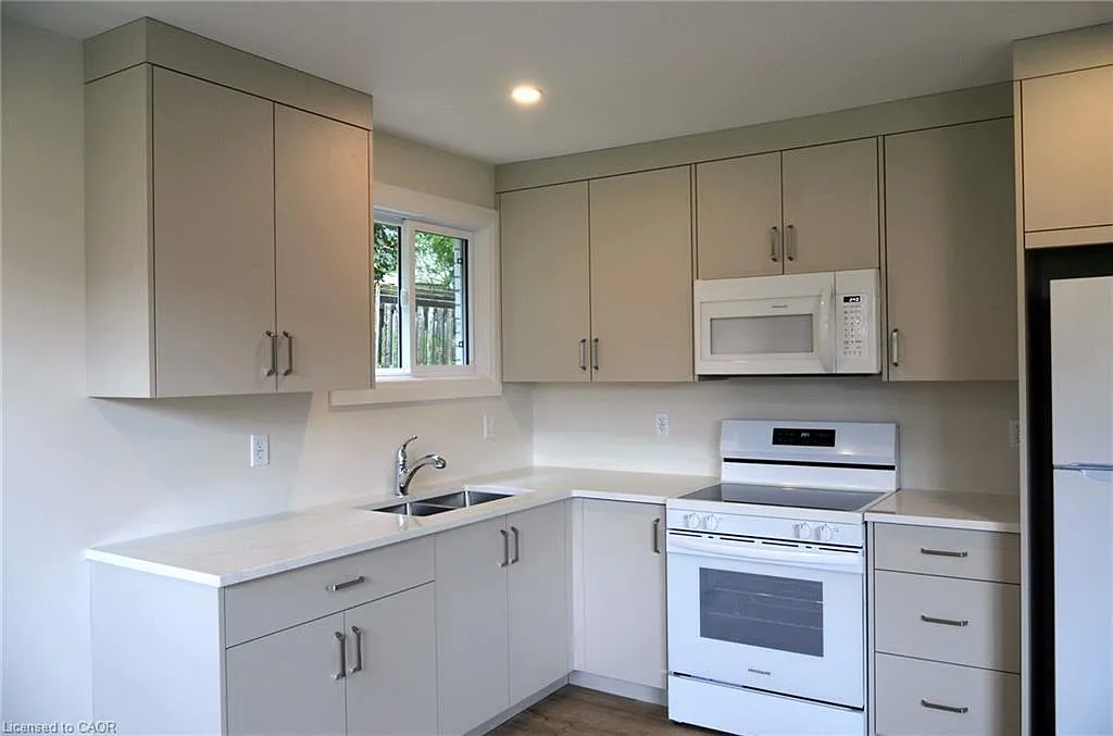2 bed, 1.0 bath, $1,750 — Photo 1