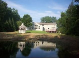 3111 Longview Ln, Suamico, WI 54173