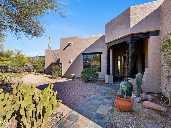 4th image of 41295 N CANYON SPRINGS Drive