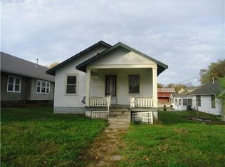 903 Parallel St, Atchison, KS 66002