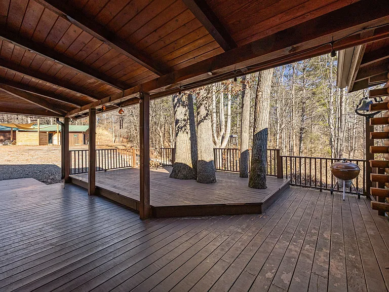 40 Chambers Dr — Photo 30
