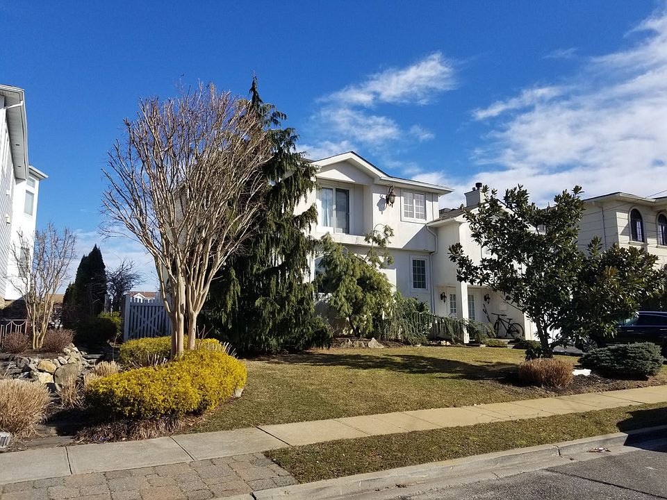 2250 Legion St, Bellmore, NY 11710 Zillow