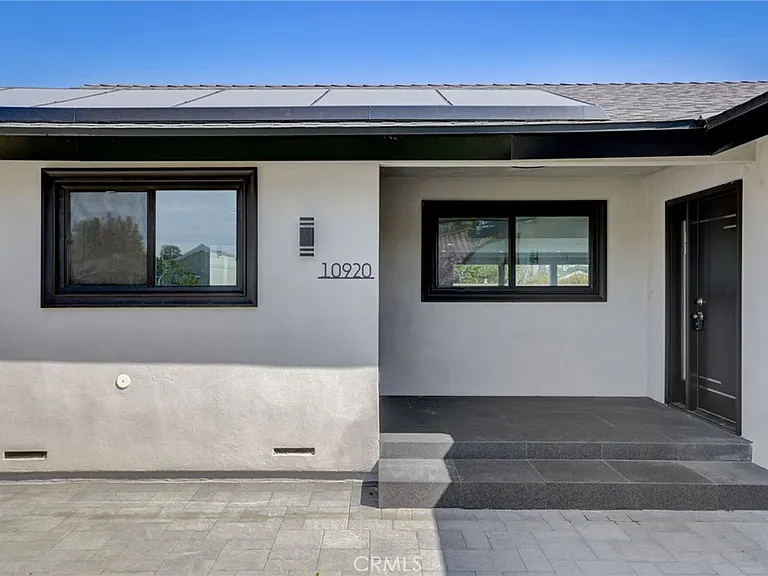 10920 Garden Grove Ave — Photo 3
