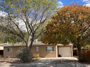 1512 Maxine St NE, Albuquerque, NM 87112