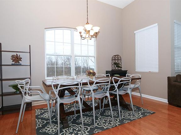4th image of 7557D Mansion Cir