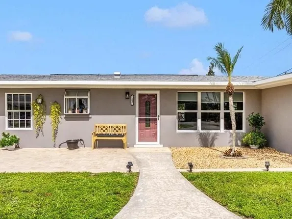 203 N Broadway, Englewood, FL 34223