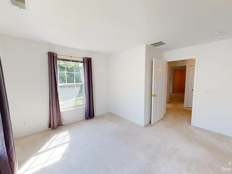 2802 S Knightsbridge Cir — Photo 11