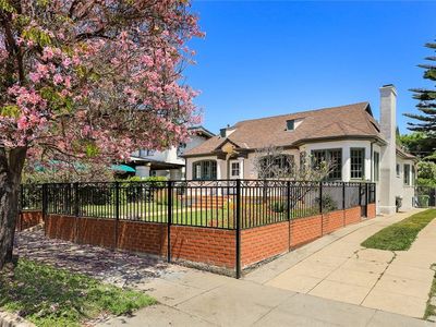 1914 N Van Ness Ave, Los Angeles, CA, 90068