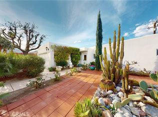 370 W Sunview Ave, Palm Springs, CA 92262