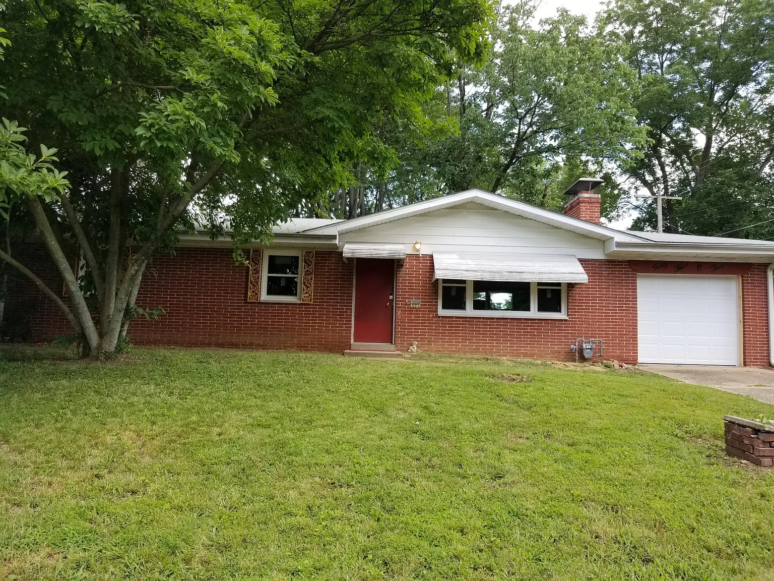 4305 N Park Dr photo 1
