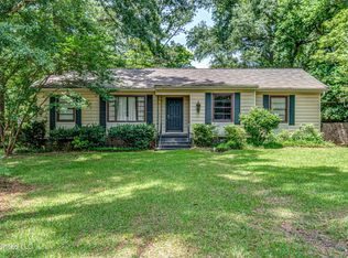 704 Meadowbrook Rd, Jackson, MS 39206