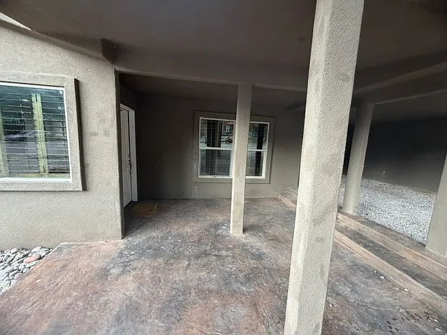 122 Nob Hill Drive - 1 — Photo 3