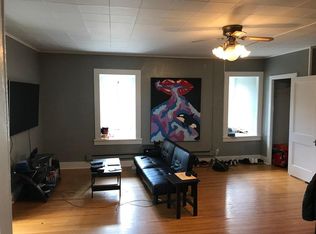 1394 Locust St APT 3, Dubuque, IA 52001