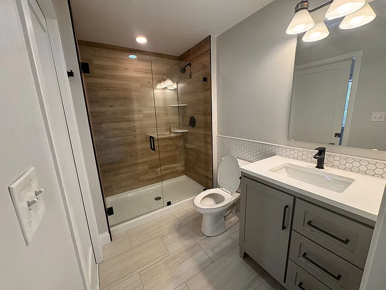 279 Willard St — Photo 4