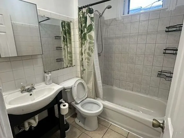 515 Hamilton St #1-2 — Photo 2