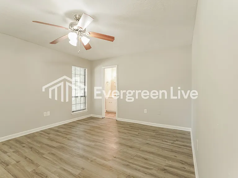 3507 Edmonton St — Photo 8