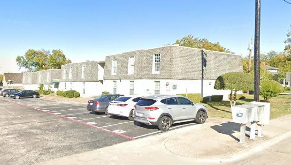 Dalipark Condominiums