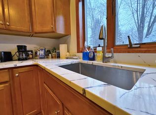 18 Old Hollis Rd APT B, Biddeford, ME 04005