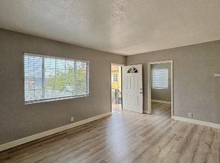 528 W Magnolia St #B, Compton, CA 90220