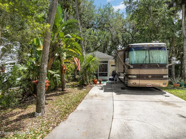 367 Oak Cove Rd, Titusville, FL 32780