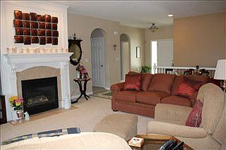 5th image of 4214 Stewart Ln