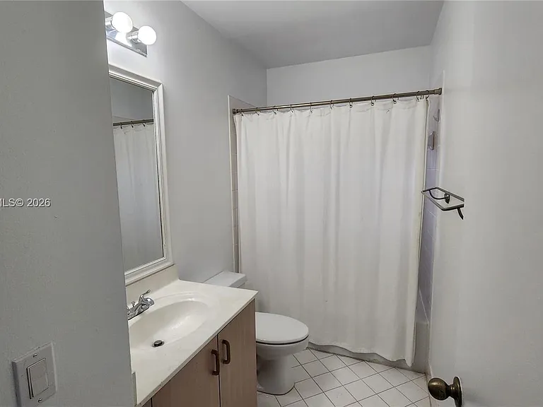 924 Falling Water Rd — Photo 11
