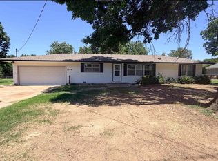 3206 W Chestnut Ave, Enid, OK 73703