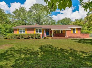 1425 Valencia Ct, Fayetteville, NC 28303