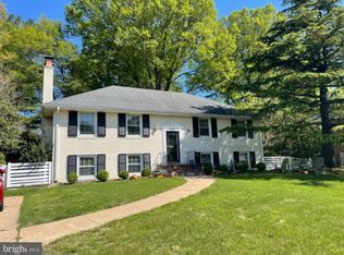 8421 Fort Hunt Rd, Alexandria, VA 22308