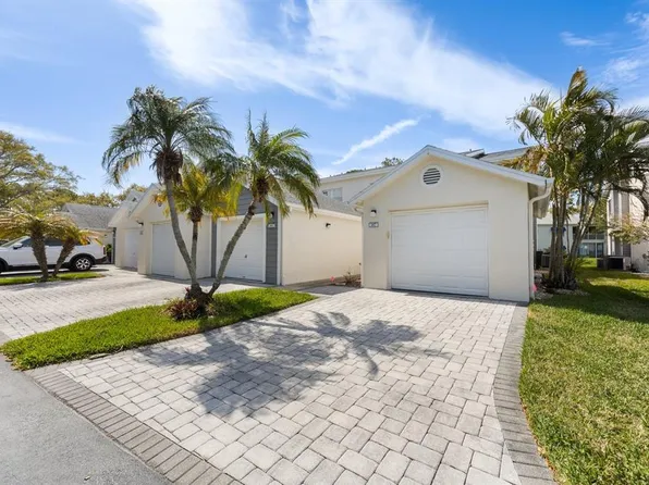 11600 Shipwatch Dr APT 1417, Largo, FL 33774