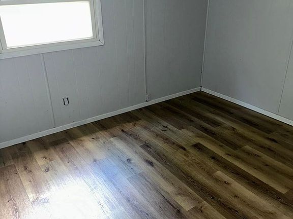4th image of 4200 Holiday Hills Ln #4202