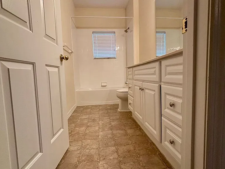 1107 Croton Pl — Photo 18