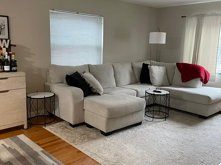 110 Glazier Ave #1 — Photo 4