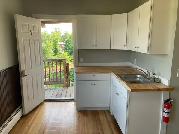 358 Main St #6, Biddeford, ME 04005