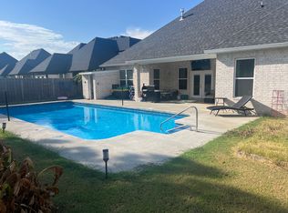 1521 Bristol Ln, Centerton, AR 72719
