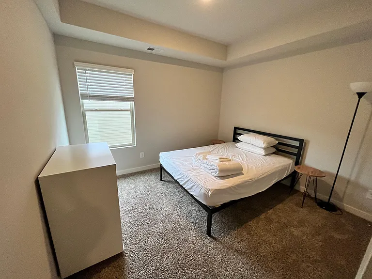 5755 Cheshire Cove Cir — Photo 10