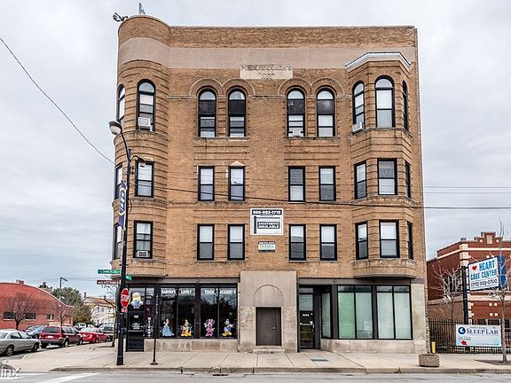 9001 S Commercial Ave Apartments Chicago Exterior_04