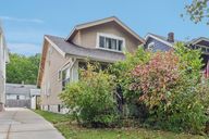 W 131st St-S2409-001.jpg