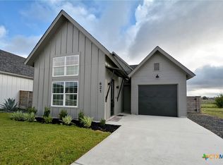 421 Constance Dr, New Braunfels, TX 78130