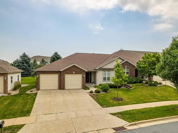 743 Cricket Ln, Middleton, WI 53562