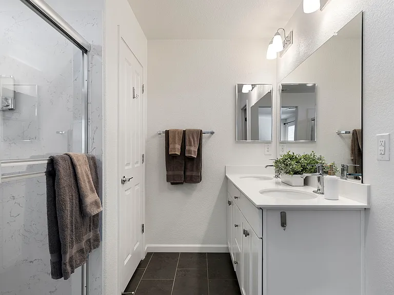5303 Canter Ln — Photo 44