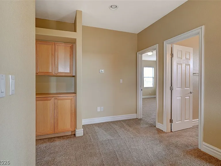 9462 Castillana Ct — Photo 41