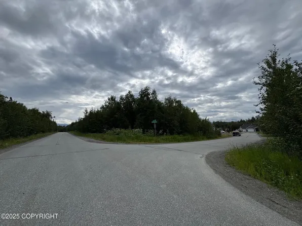 875 N Upstream Pl, Palmer, AK 99645