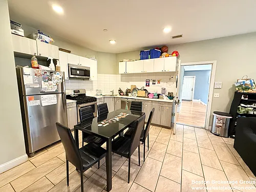 299 Dudley St #2 Photo 1