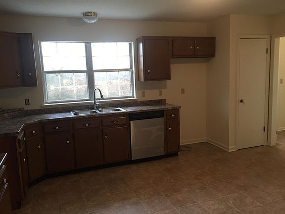 3rd image of 7522 Boriss Dr