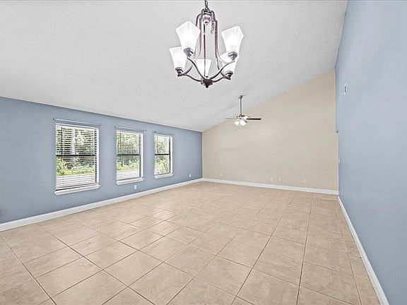 4th image of 2131 Bayshore Dr