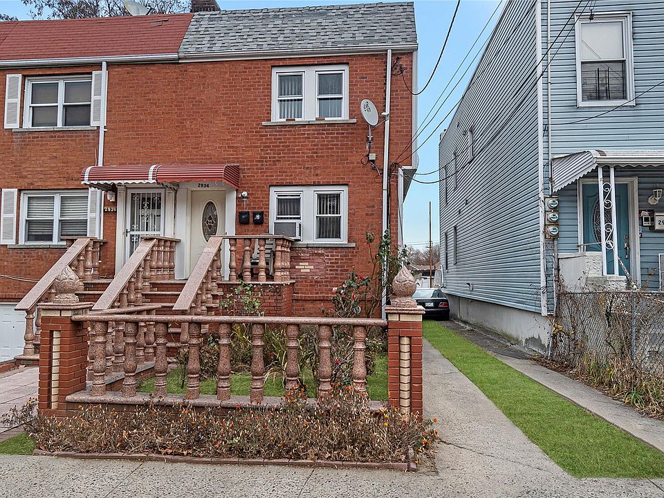 1st image of 2934 Throop Avenue