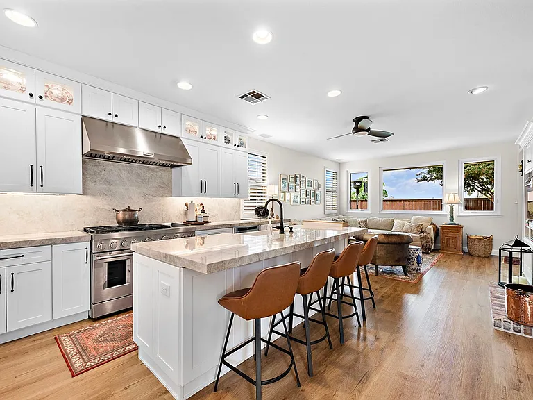 1785 Clover Tree Ct — Photo 1