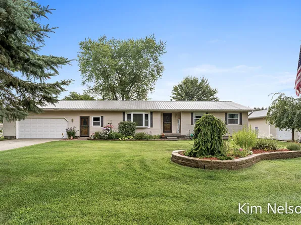 7700 S 80th Ave, Rothbury, MI 49452